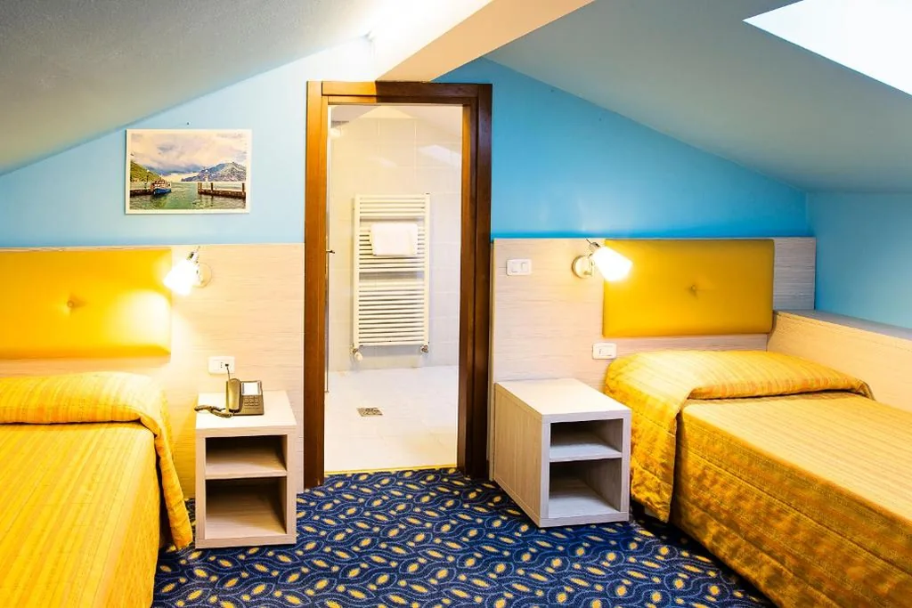 Attic Twin Room — Lake Hotel Benaco