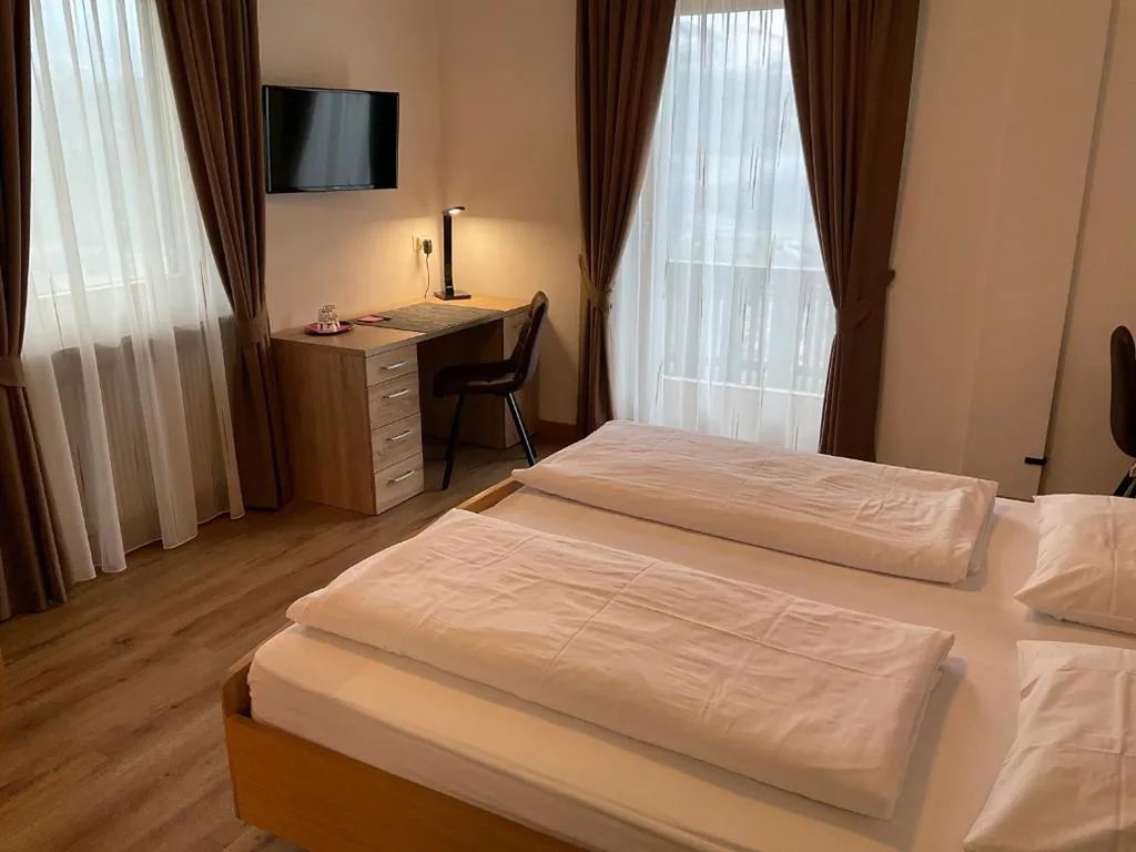 Camera Matrimoniale — Alpenblick Bed & Breakfast