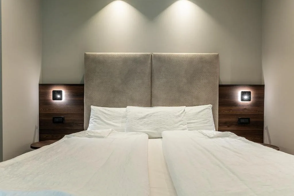 Classic Double Room — Hotel Ariston