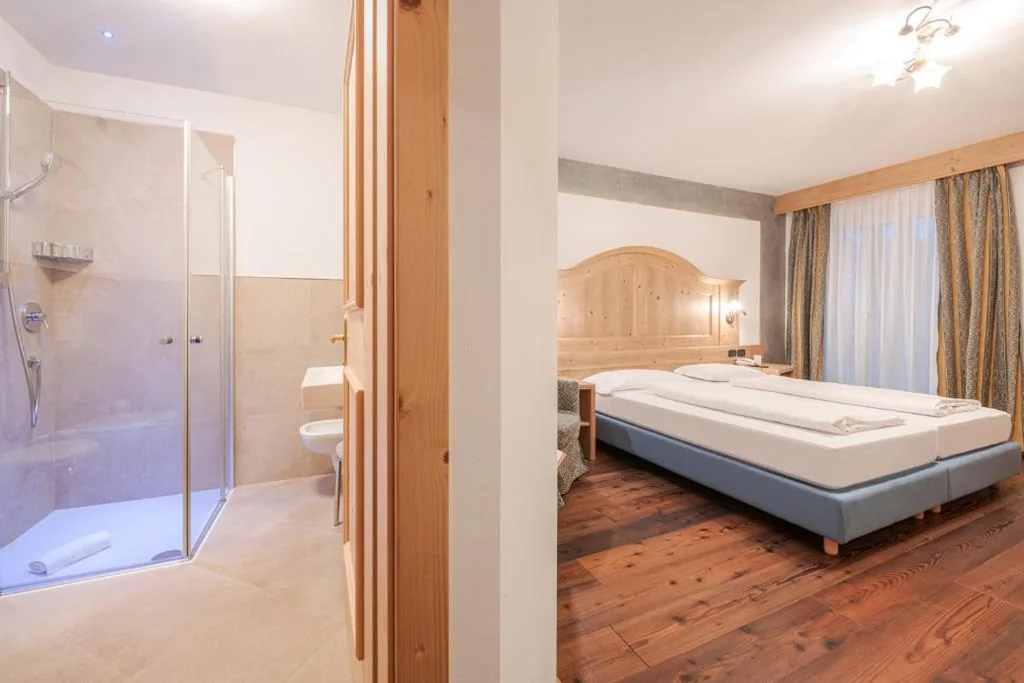Classic Double Room — Hotel Foresta