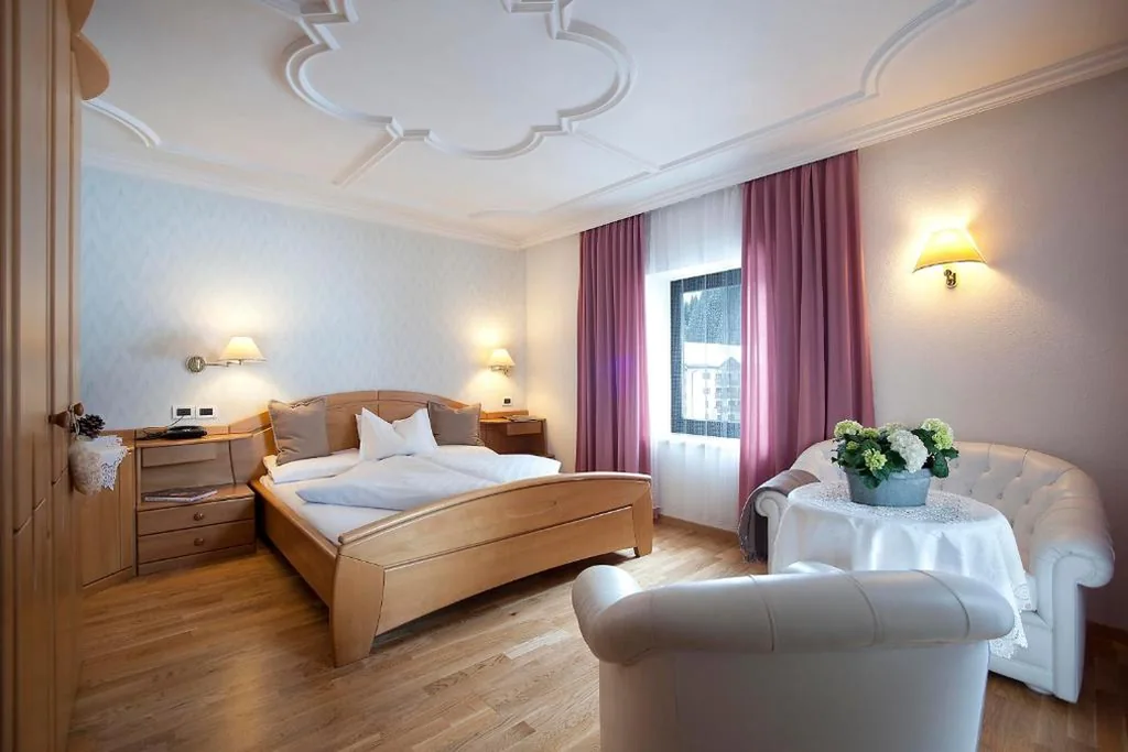 Camera Matrimoniale Classic — Hotel Italia