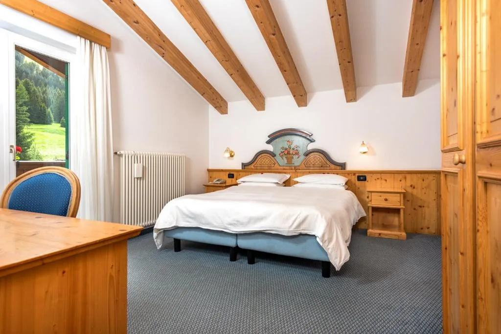Classic Double Room — Hotel Valacia