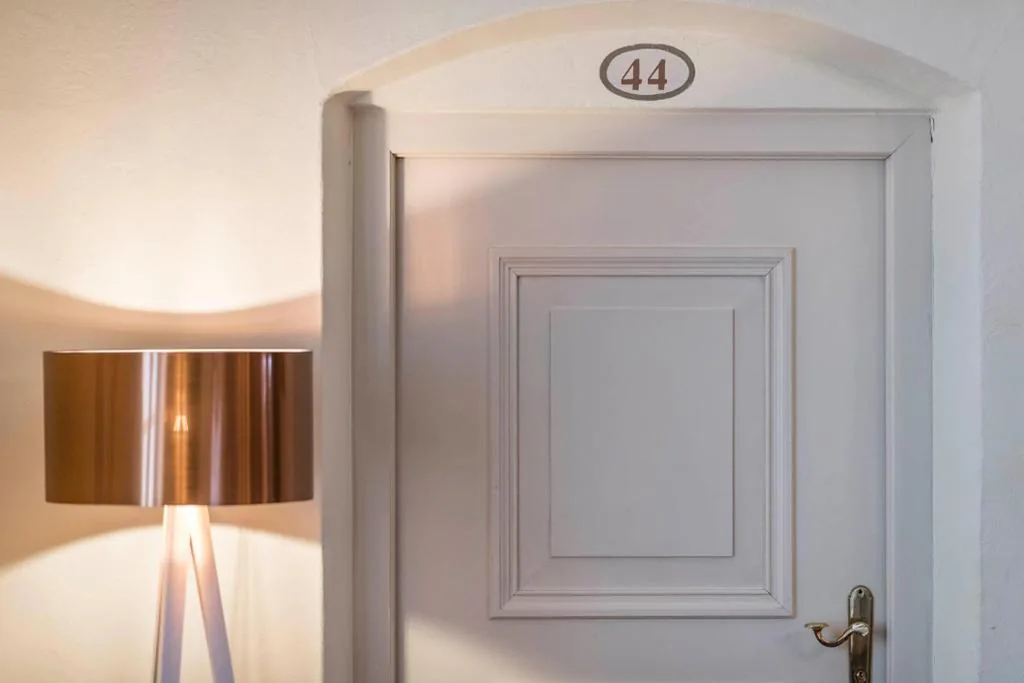 Classic Double Room — Romantik Hotel & Restaurant Stafler