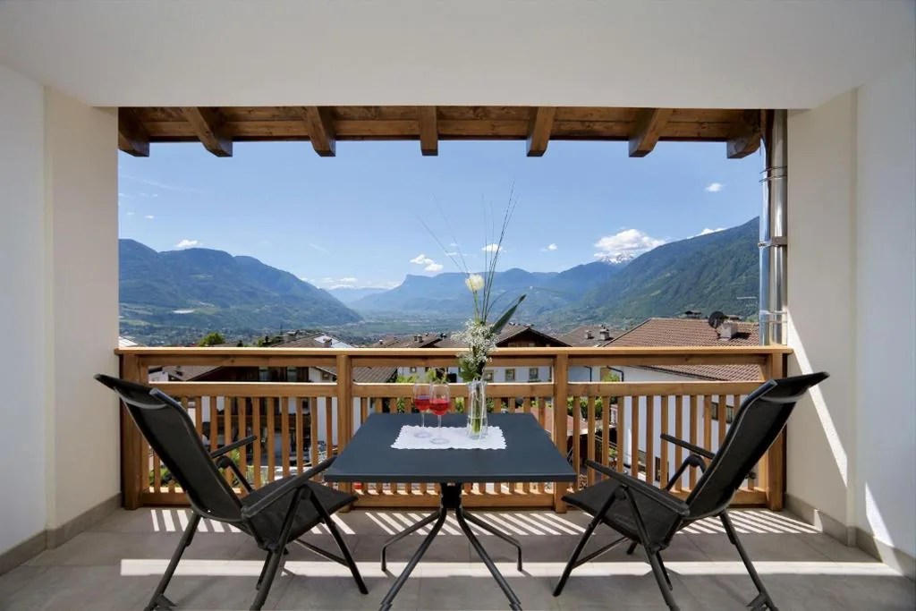 Camera Matrimoniale Comfort con Balcone — Hotel Garni Paler