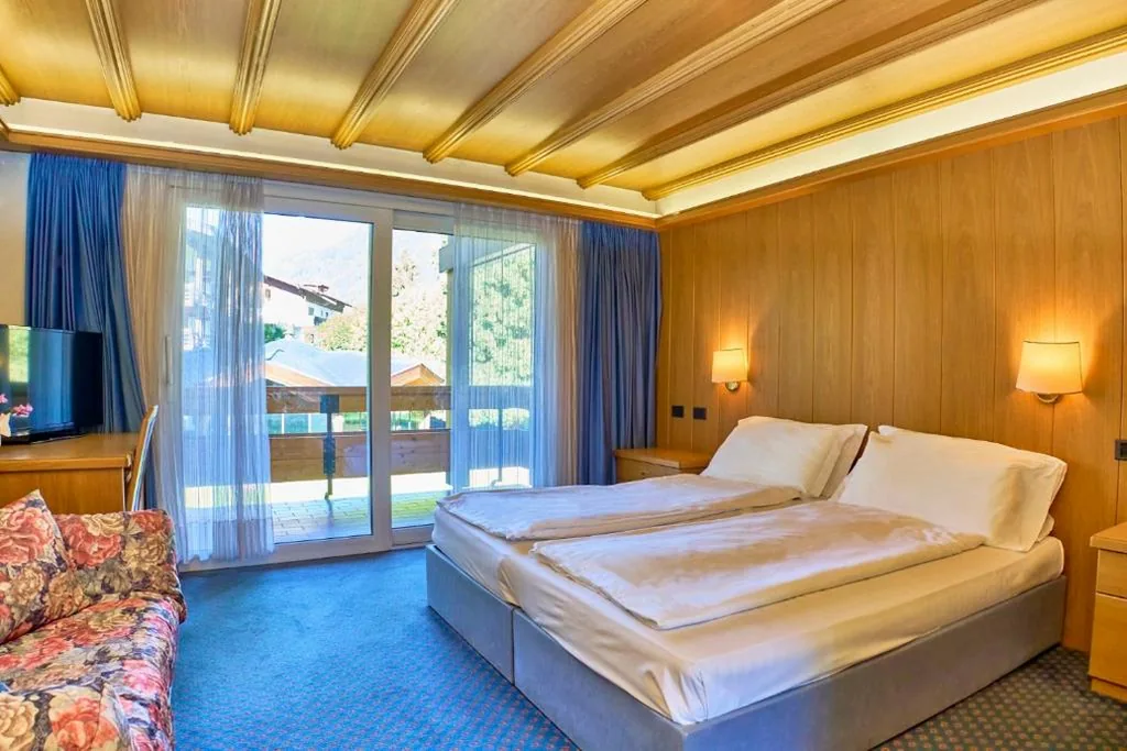 Camera Matrimoniale Comfort - Dependance — Hotel Trento