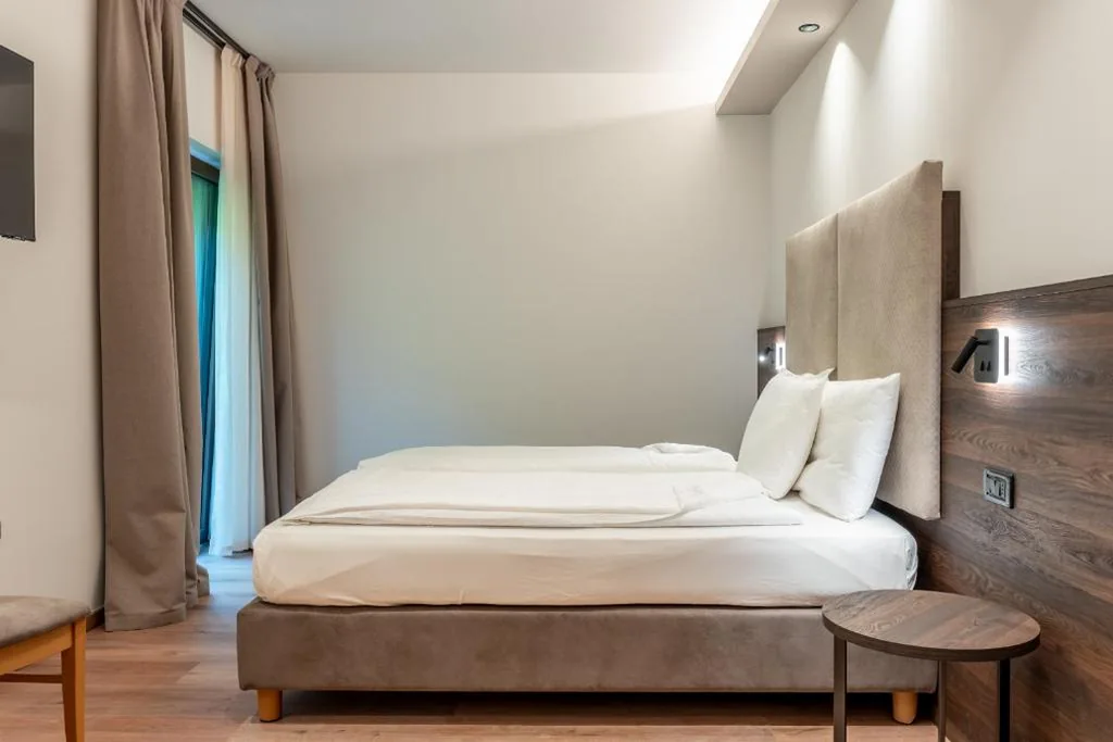 Comfort Double Room — Hotel Ariston