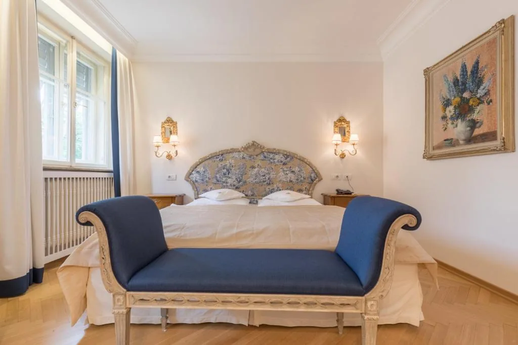 Camera Matrimoniale Comfort — Hotel Elephant