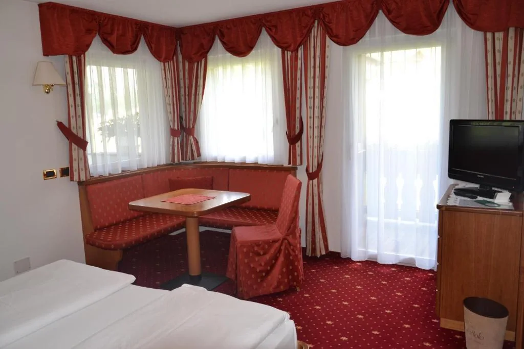 Comfort Double Room — Hotel Scoiattolo