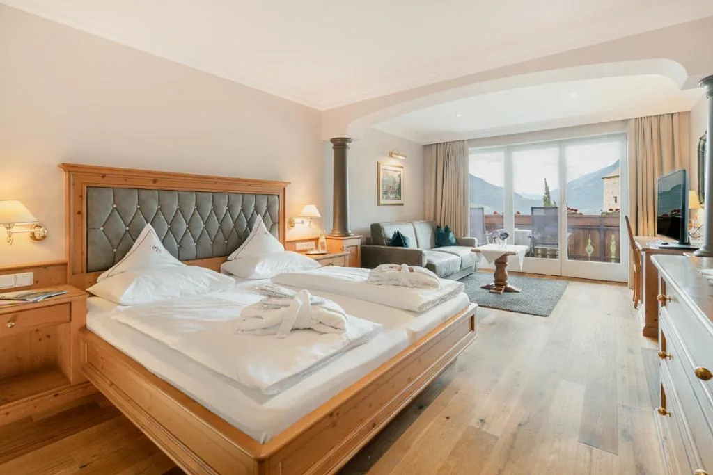 Camera Matrimoniale Comfort — Hotel Starkenberg