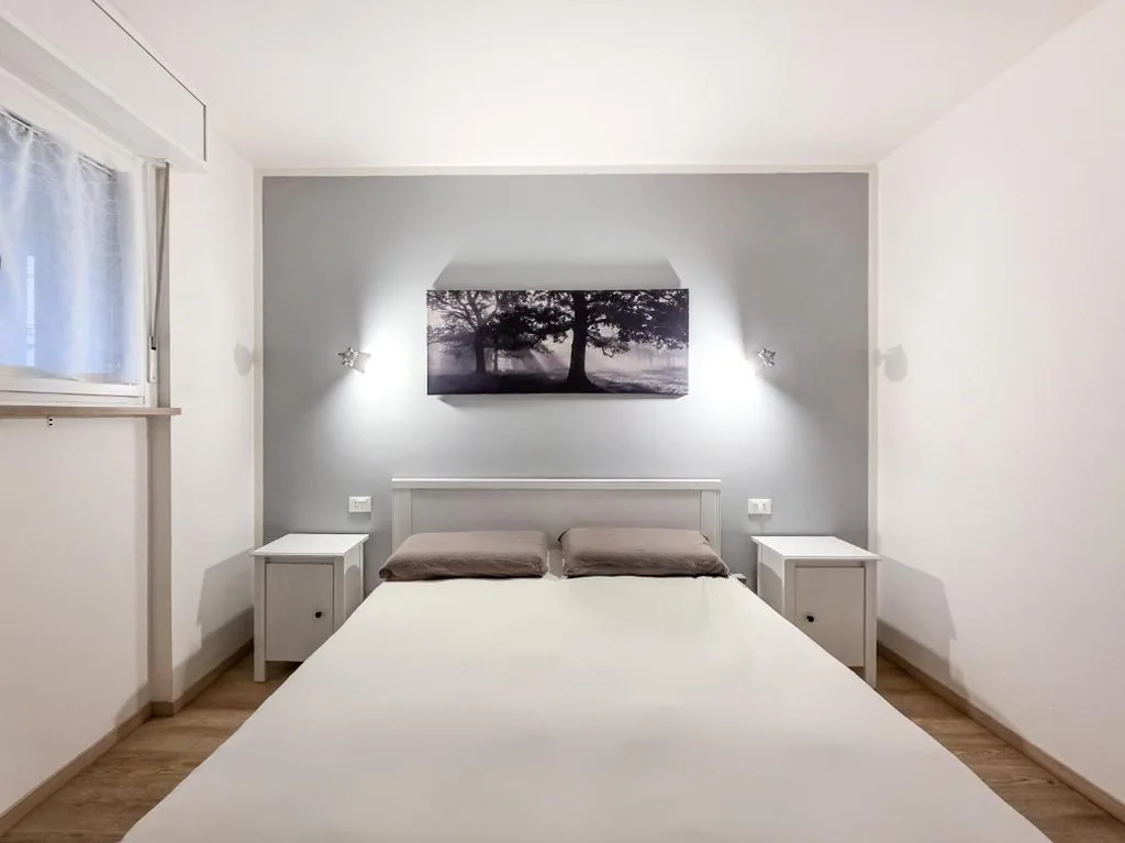 Camera Matrimoniale con Bagno in Comune — B&B Color Rovereto