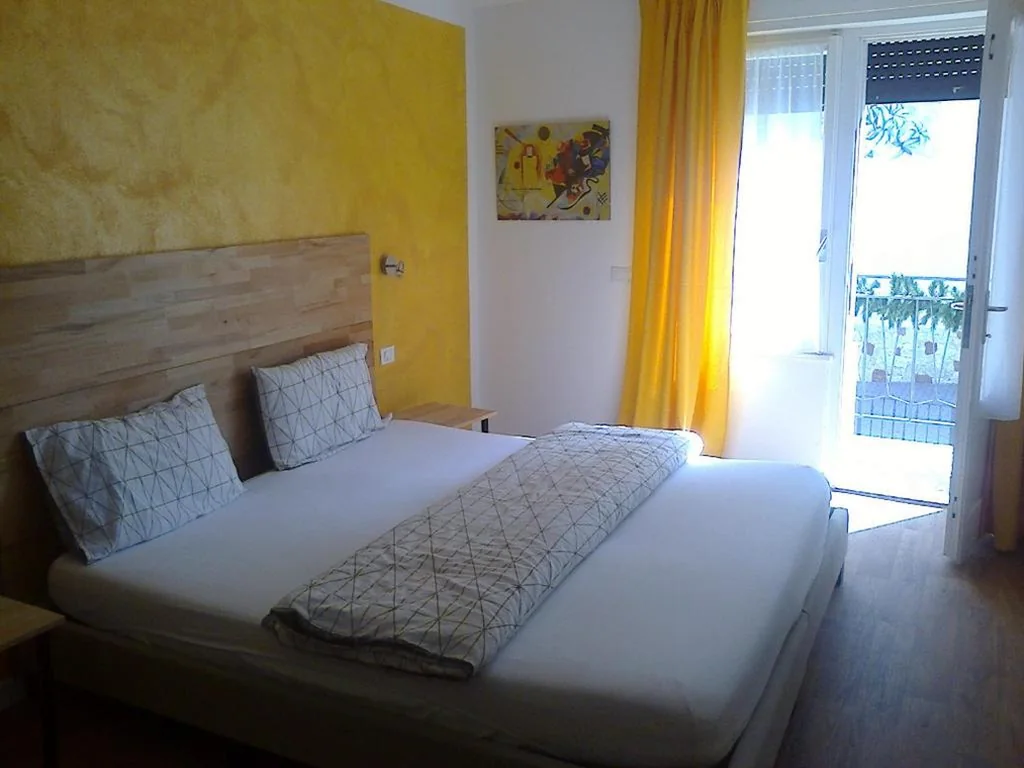 Camera Matrimoniale con Bagno Privato — B&B The Secret Place