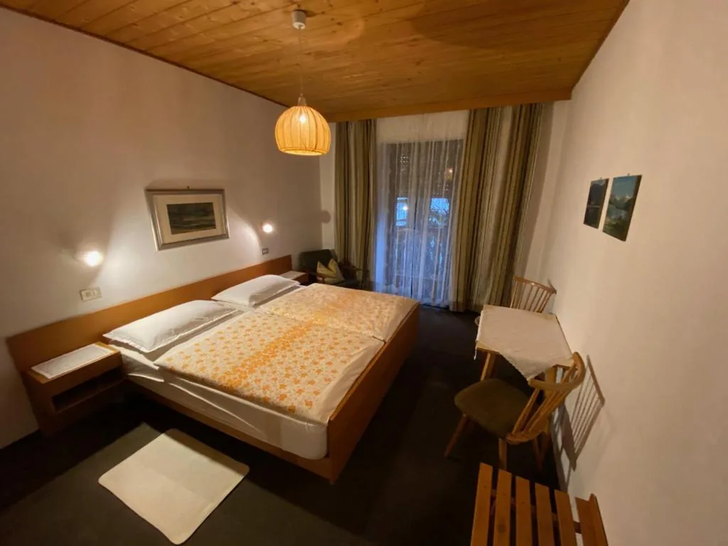 Camera Matrimoniale con Bagno Privato — Gasthof Albergo Ressmair