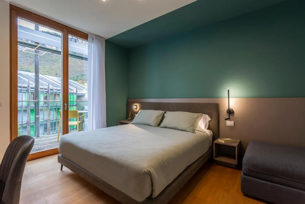 Camera Matrimoniale con Bagno Privato — Habitat Guest House