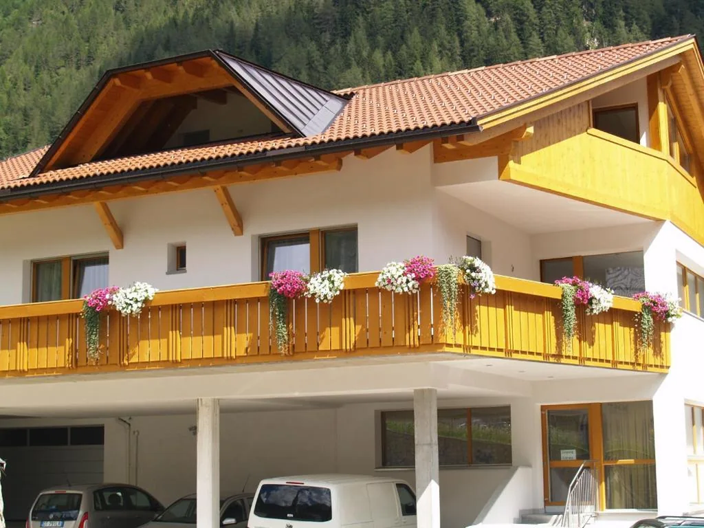 Camera Matrimoniale con Balcone — Cafe Schneider