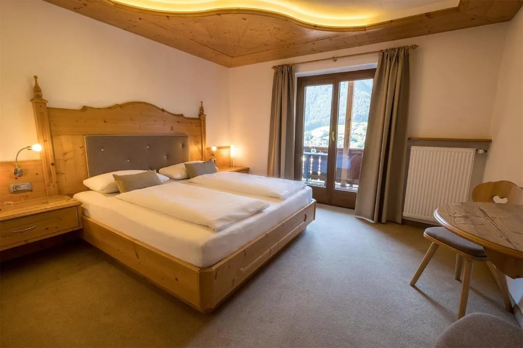 Double Room with Balcony — Garni Alba Bed & Breakfast
