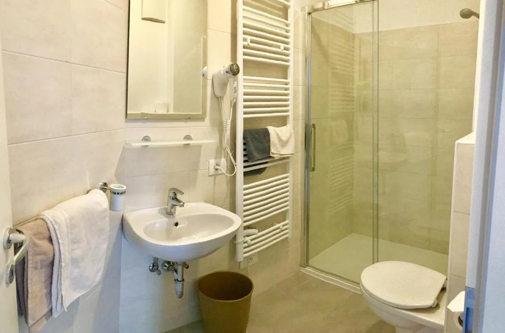 Double Room with Balcony — Garni Guflhof