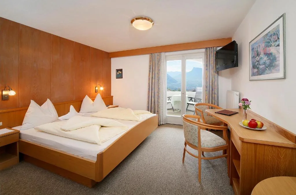 Camera Matrimoniale con Balcone — Garni-Hotel Tritscherhof