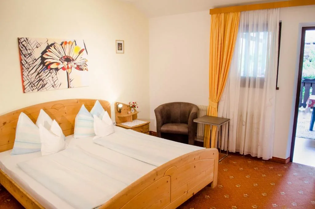 Double Room with Balcony — Garni Meinrad