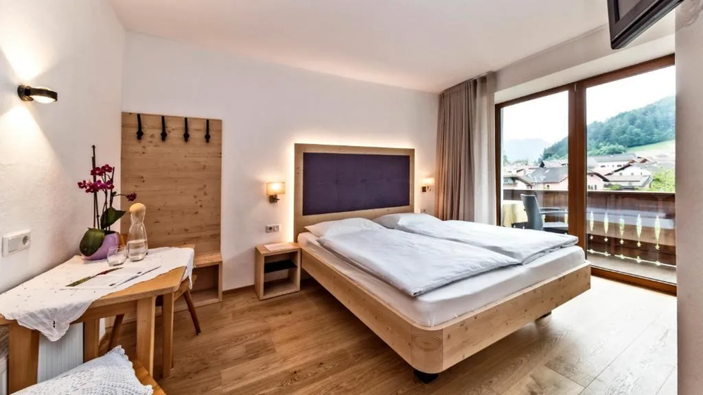 Double Room with Balcony — Garni Pramstrahler