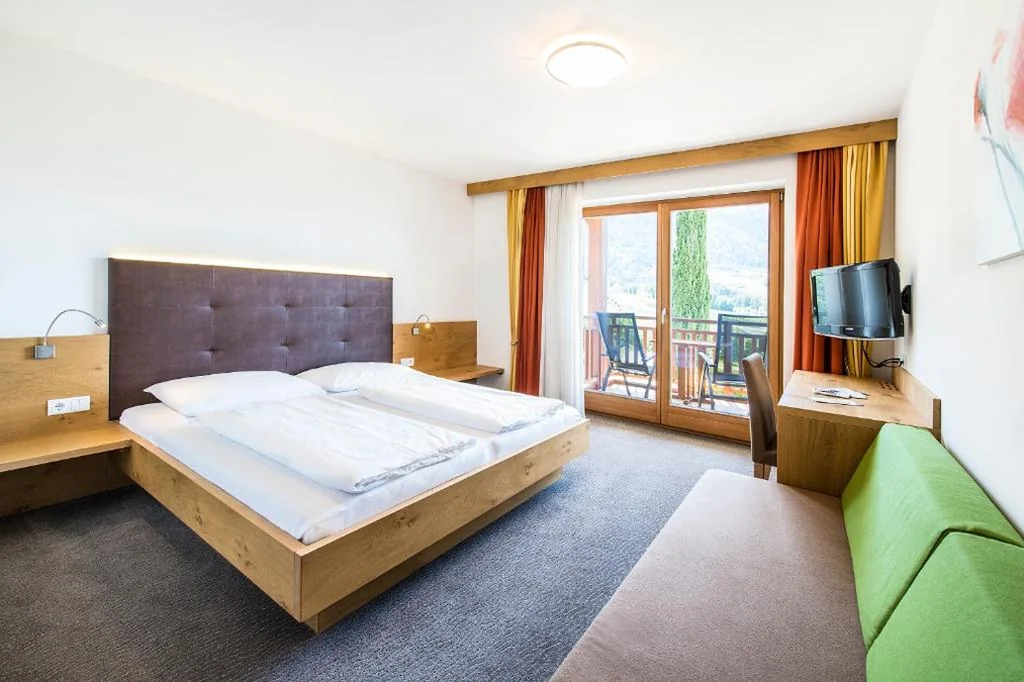 Double Room with Balcony — Hotel-Garni Ehrenfels