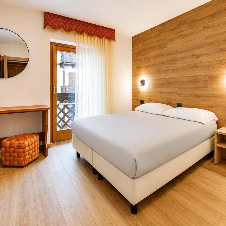 Camera Matrimoniale con Balcone — Hotel Italo