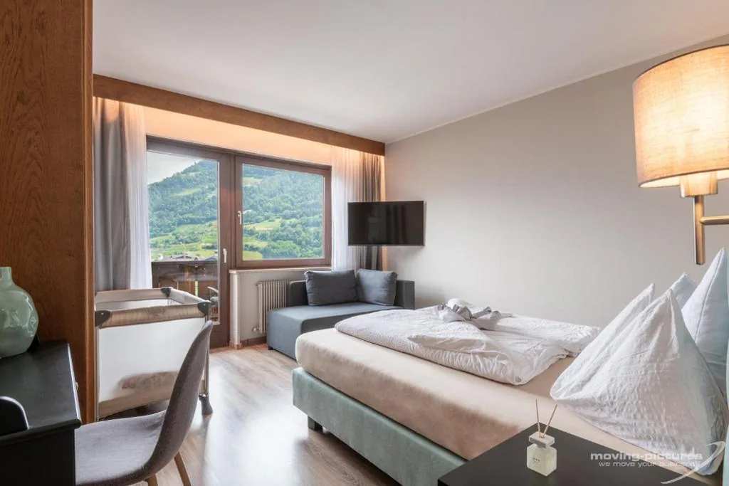 Camera Matrimoniale con Balcone — Hotel Residence MaVie
