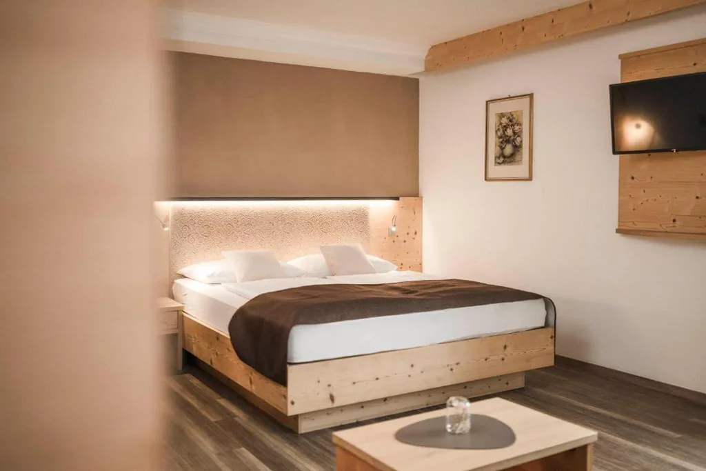 Double Room with Sofa Bed — Hotel Karin