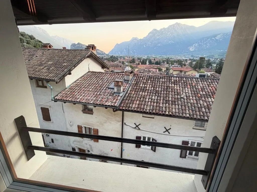 Camera Matrimoniale con Vista Lago — Castle Rhythm