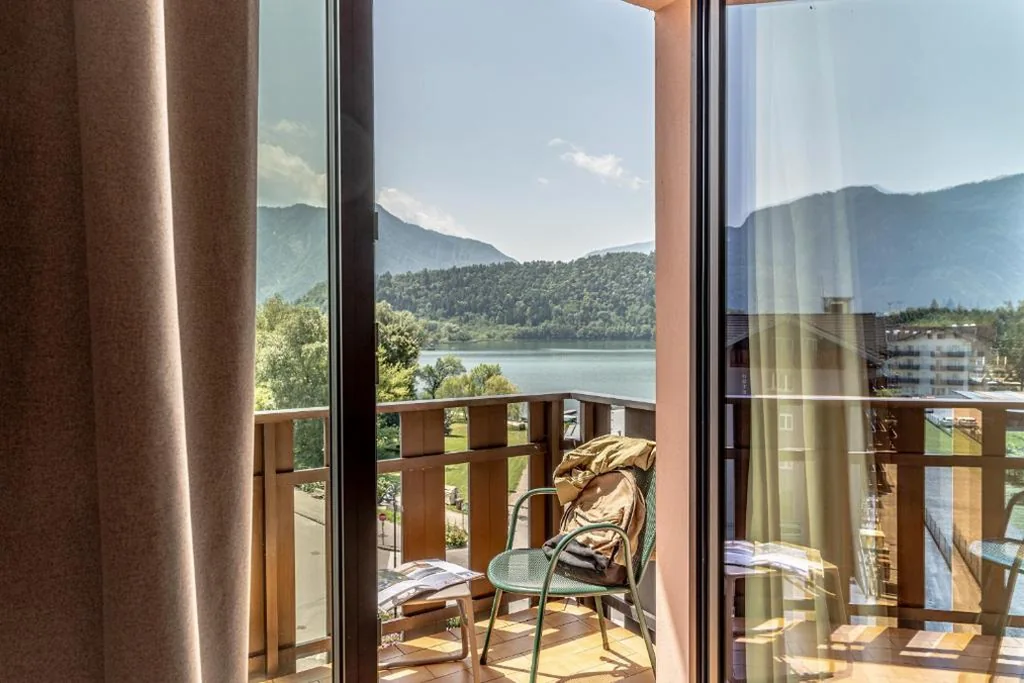 Double Room with Lake View — Hotel Ariston