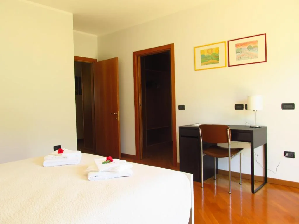 Camera Matrimoniale con Vista Montagna — Bed and Breakfast La Cesura