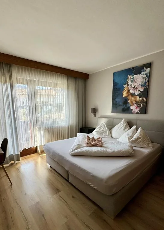 Camera Matrimoniale con Vista Montagna — Hotel Residence MaVie