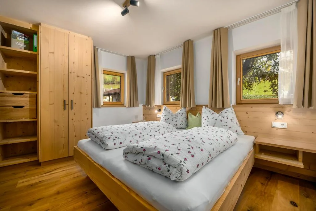 Double Room with Park View — Pardellerhof Lüsen