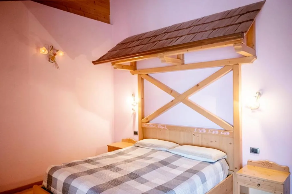 Camera Matrimoniale Deluxe — Agritur Maso alle Rose B&B e Restaurant
