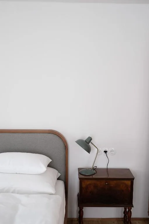 Camera Matrimoniale Deluxe con Balcone — 1477 Reichhalter, a Member of Design Hotels