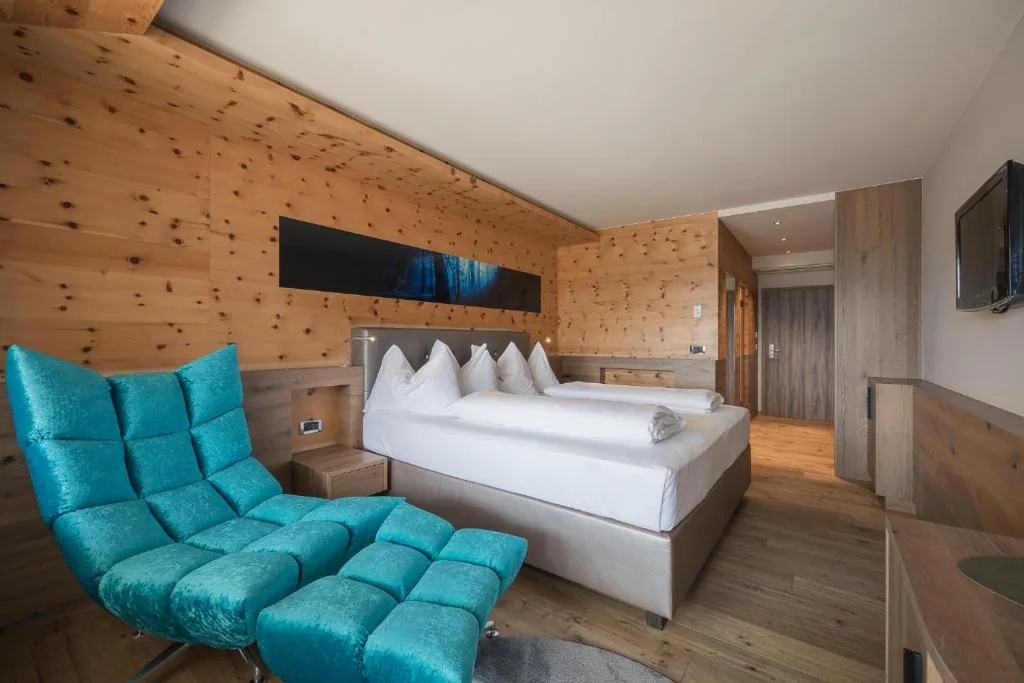 Camera Matrimoniale Deluxe con Balcone — Feel good Resort Johannis