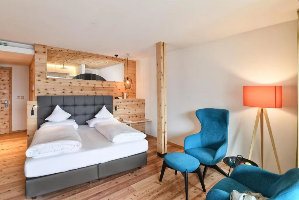 Camera Matrimoniale Deluxe con Balcone — Hotel Ortler