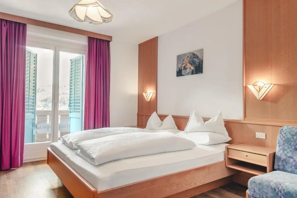 Deluxe Double Room with Shower — Kristiania Small Dolomites Hotel