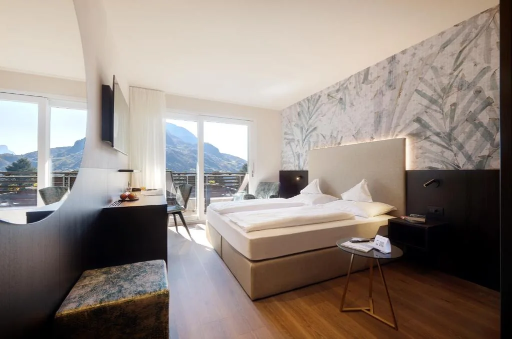Camera Matrimoniale Deluxe — Hotel Ladurner