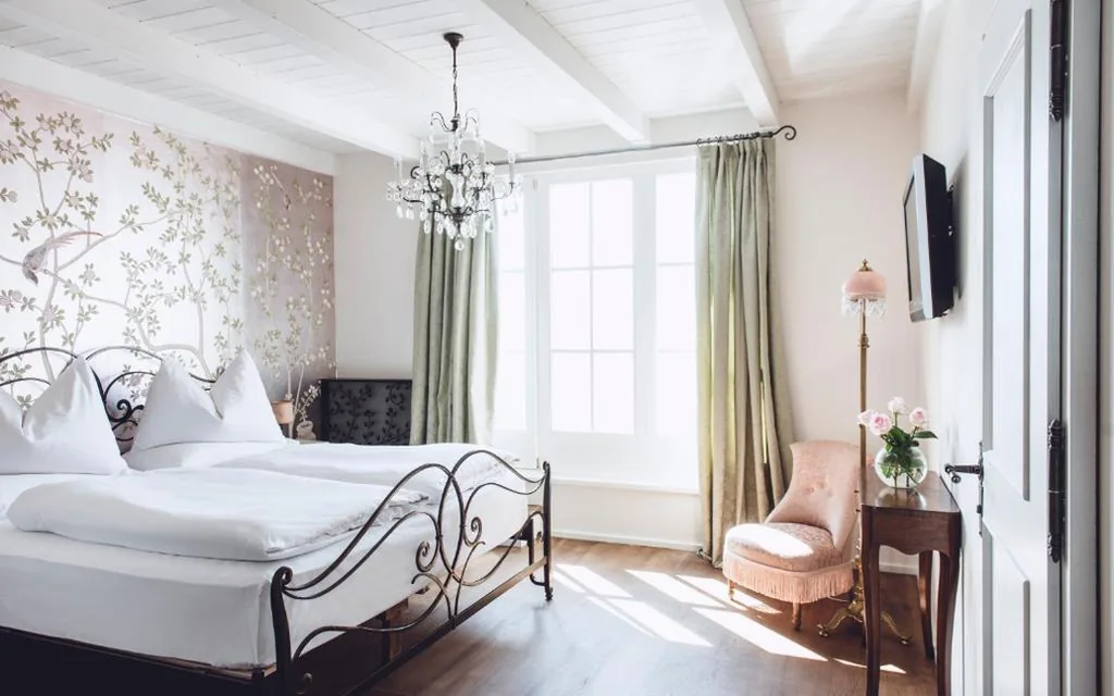 Camera Matrimoniale Deluxe — Relais & Chateaux Hotel Castel Fragsburg