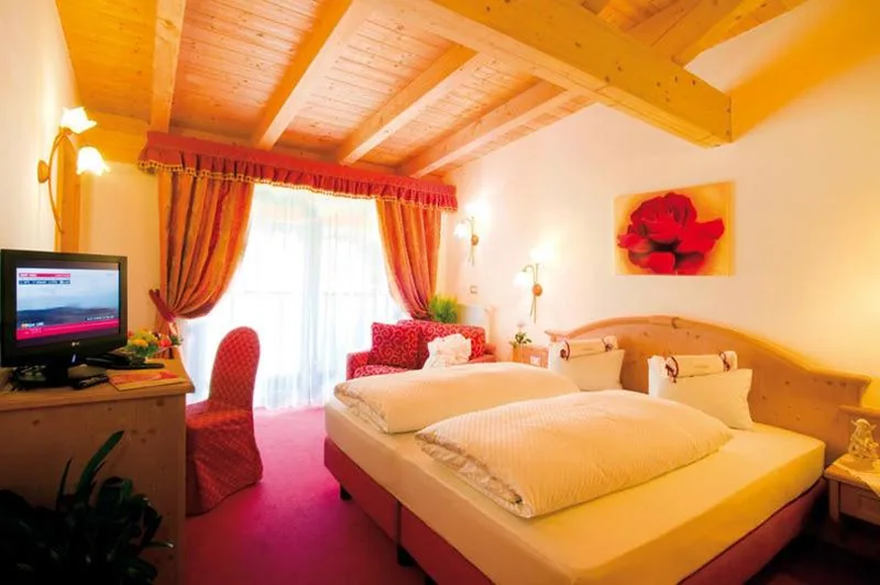 Camera Matrimoniale/Doppia con Letti Singoli con Balcone — Adults only Hotel Grafenstein