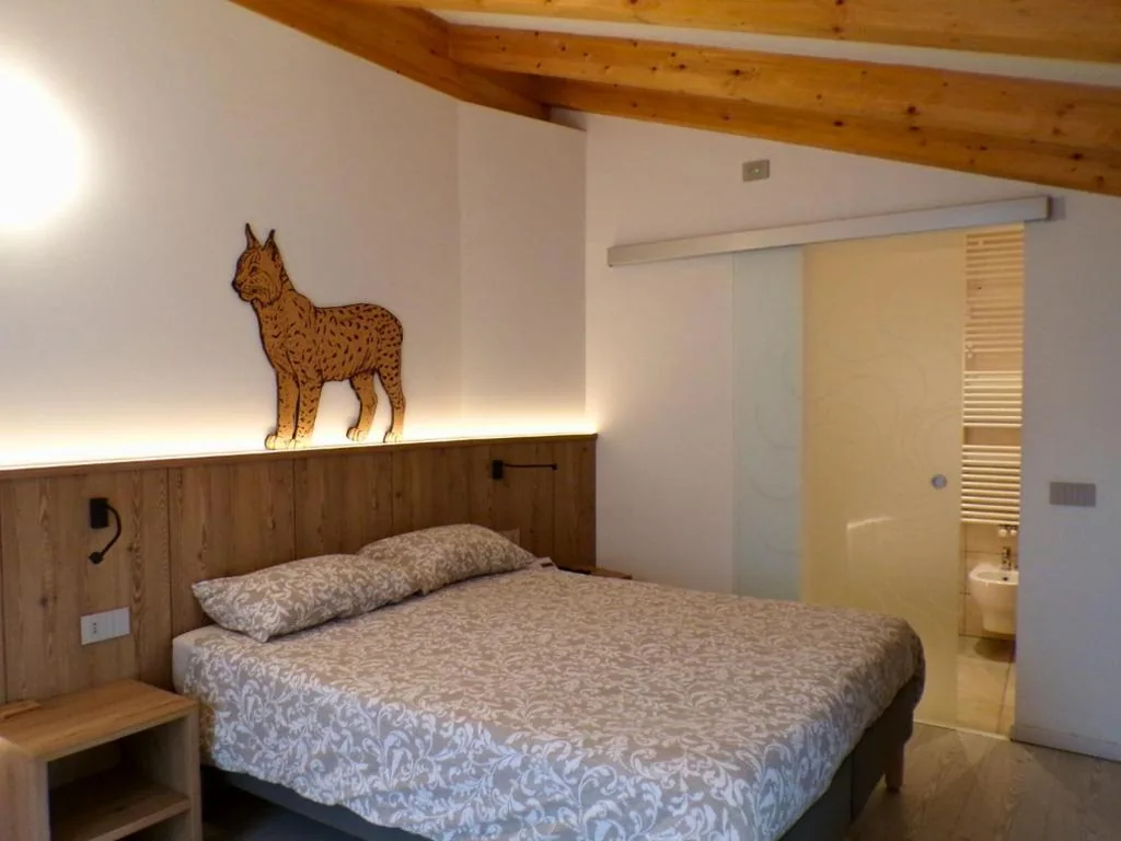 Camera Matrimoniale/Doppia con Letti Singoli con Balcone — Agri B&B Paganella Relax and Gourmet