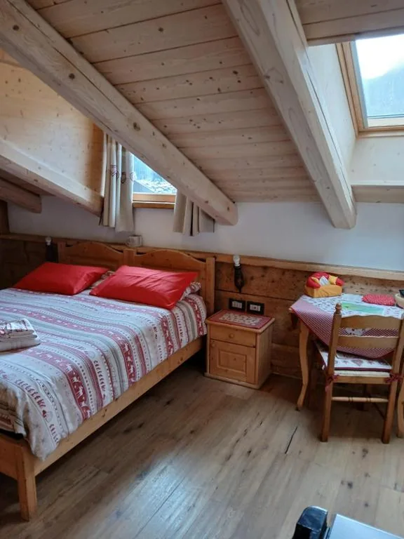 Double/Twin Room with Private Bathroom — BeB LA STUBE DEI PARTEL