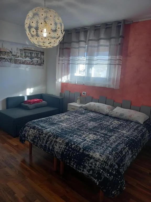 Double/Twin Room with Private Bathroom — Da Chris