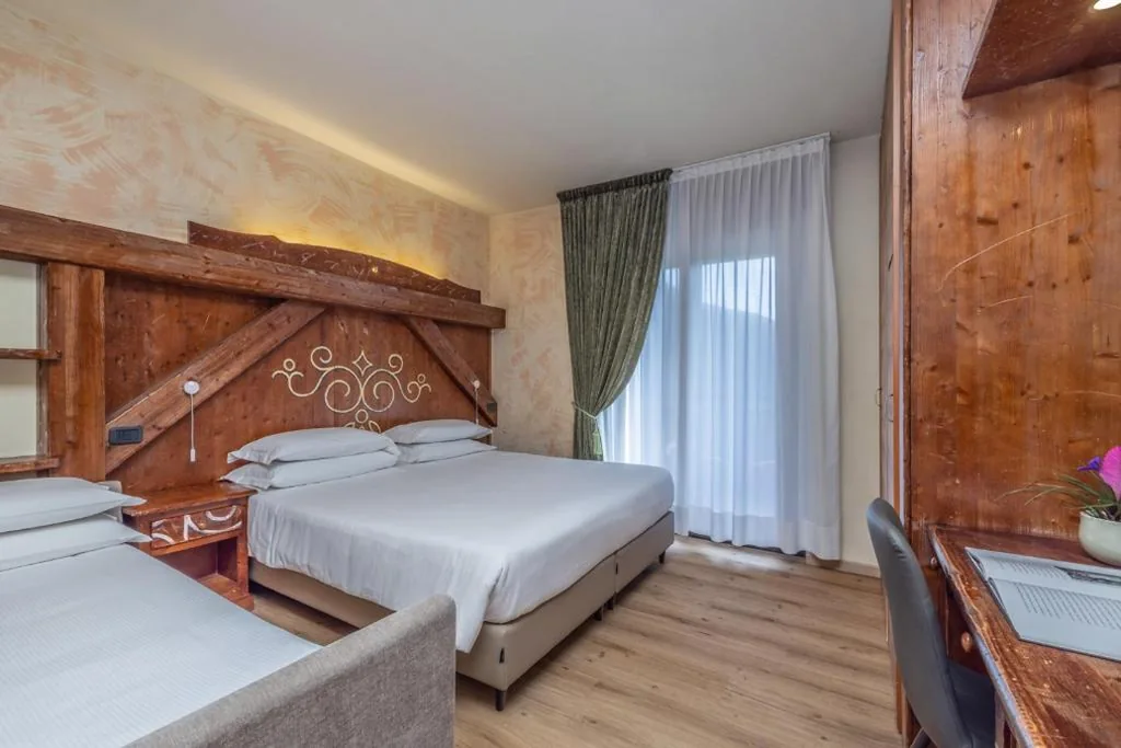 Camera Matrimoniale/Doppia con Letti Singoli con Balcone — Garden Wellness Hotel S