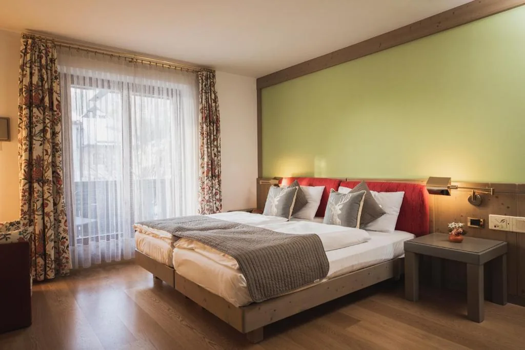 Camera Matrimoniale/Doppia con Letti Singoli con Balcone — Hotel Rubino Deluxe