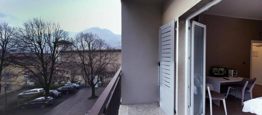 Double/Twin Room with Private Bathroom — I Dodici mesi rooms&apartments