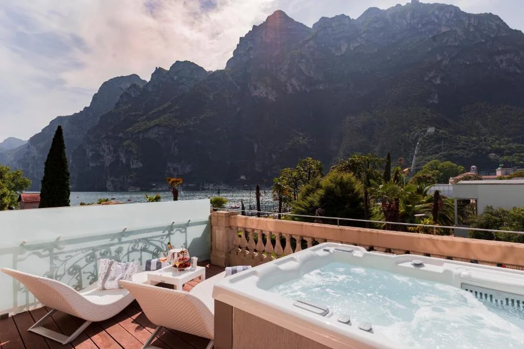 Camera Matrimoniale/Doppia con Letti Singoli con Terrazza — Lido Palace – The Leading Hotels of the World