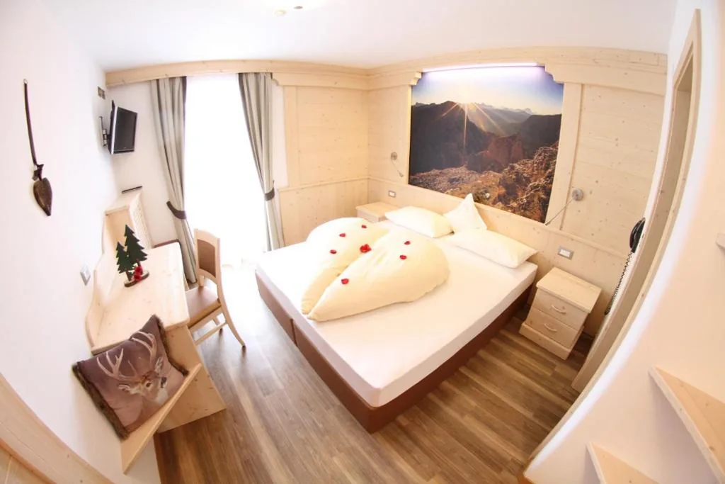 Double/Twin Room with Mountain View — Hotel Val