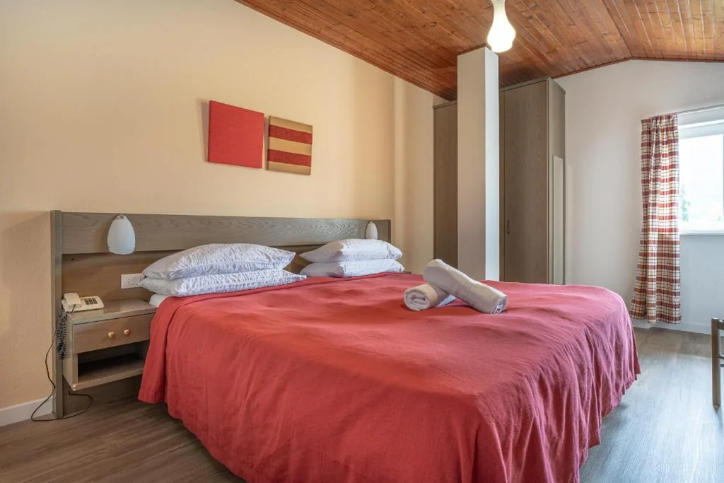 Double/Twin Room — Garden Hotel Bellariva