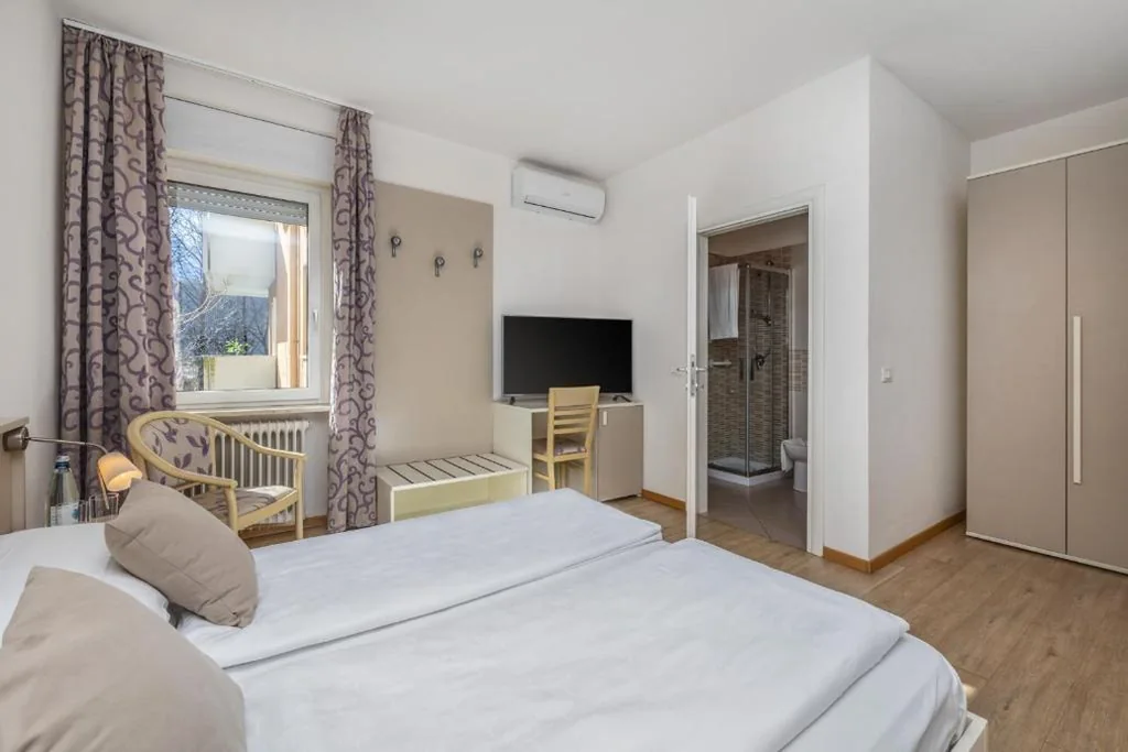 Camera Matrimoniale/Doppia con Letti Singoli — Garden House – Hotel Sport